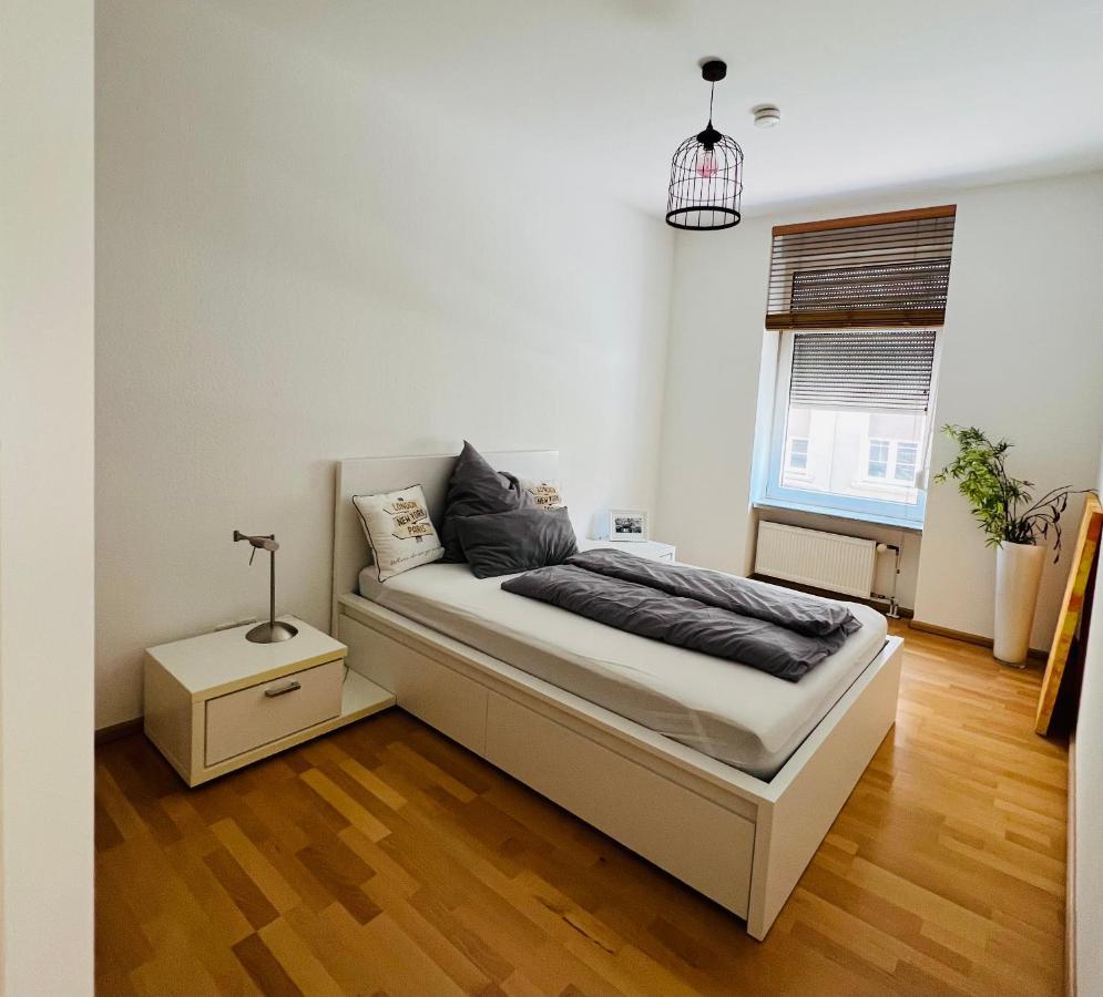 Grosses Und Helles Innenstadt Apartment - Ferienwohnung Bad Homburg vor der Hoehe Luaran gambar